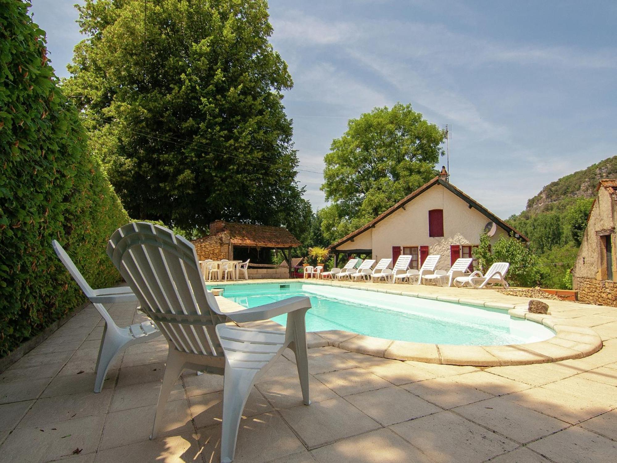 Appealing In Vezac With Swimming Pool Holiday home *