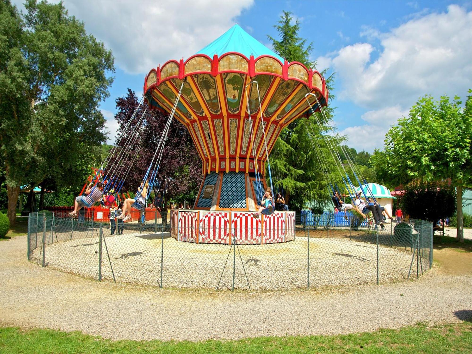 Hébergement de vacances Appealing In Vezac With Swimming Pool